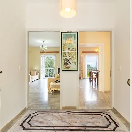 Apartment The 1 Vigglatouri